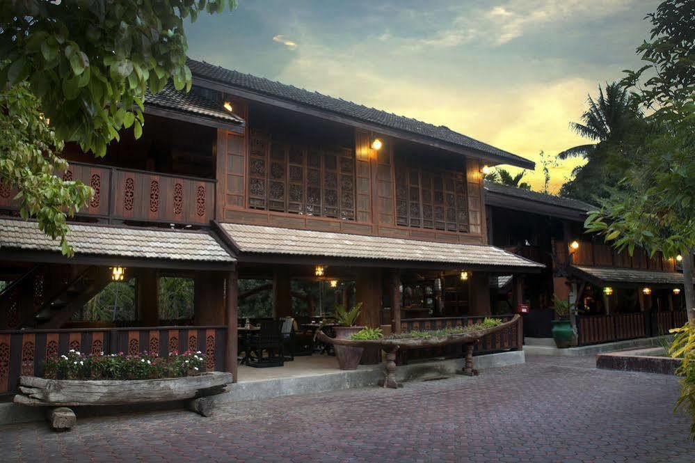 Heuan Parittapa Lanna Resort Baan Tawai Chiang Mai Exterior foto