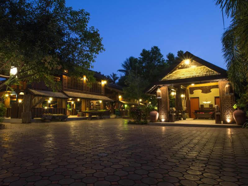 Heuan Parittapa Lanna Resort Baan Tawai Chiang Mai Exterior foto